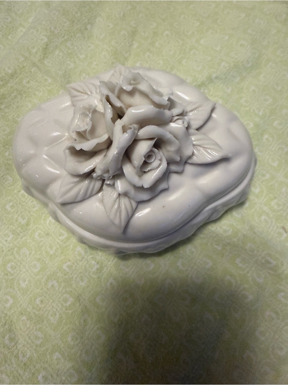 Source Unknown White Ceramic Rose Trinket Box